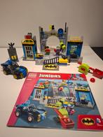 LEGO Juniors 10672 Batman Batcave Compleet, Ophalen of Verzenden, Zo goed als nieuw, Complete set, Lego