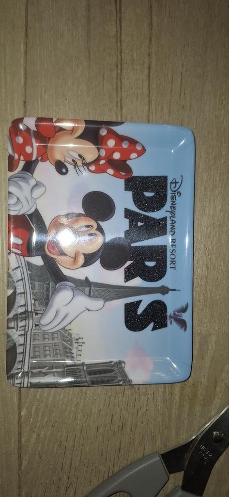 Disney Parijs resort plastic schaaltje (2.6), Disney, ., Ophalen of Verzenden, Servies