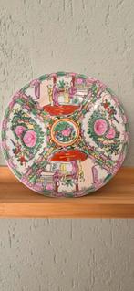 Chinees Bord met Bloemmotief, Antiek en Kunst, Antiek | Wandborden en Tegels, Ophalen of Verzenden