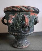 Plantenpot, terracotta, ca 1900, 32cm hoog en 29 cm breed, Ophalen