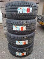 235 40 18 4X BF Goodrich Met stickers erop!! montage mogelij, 18 inch, Nieuw, Ophalen of Verzenden, 235 mm
