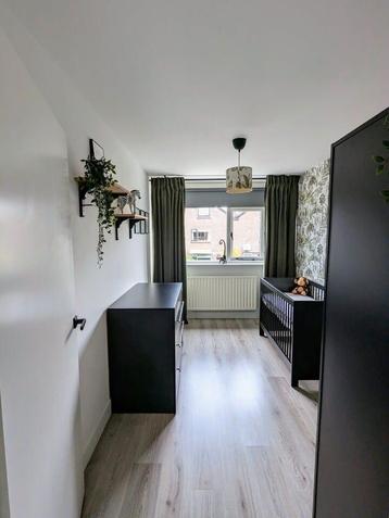 Mooie zwarte babykamer Europe Baby Vittoria III beschikbaar voor biedingen