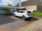 Nissan Qashqai 1.2 Dig-t 85KW 2WD 2014 Wit, Voorwielaandrijving, Euro 5, Zwart, 4 cilinders