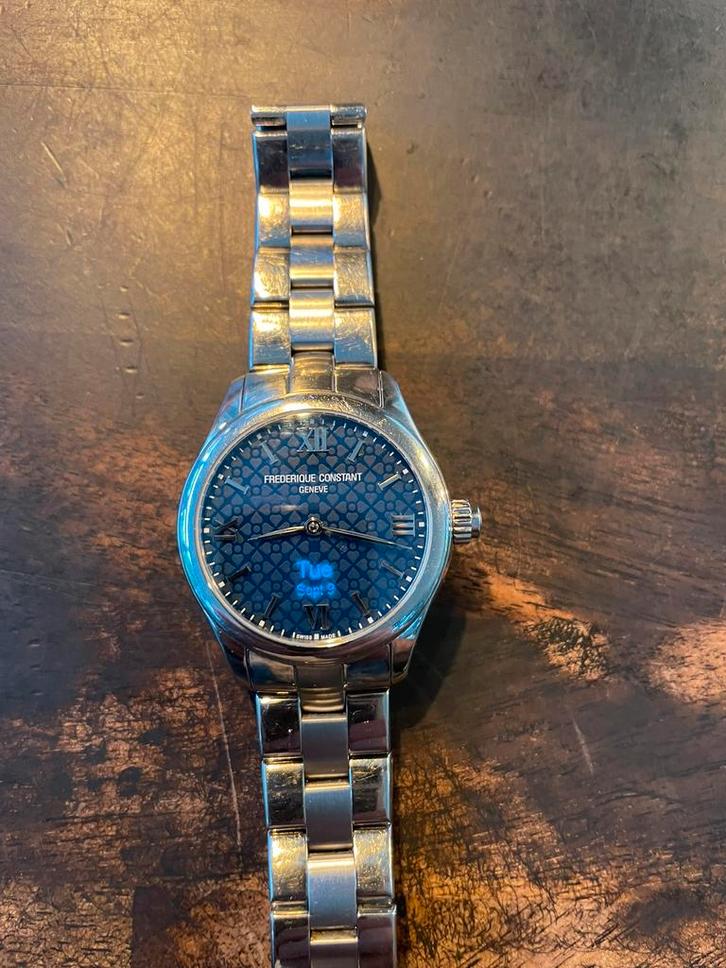 Fresderique Constant smartwatch, Sieraden, Tassen en Uiterlijk, Horloges | Dames, Zo goed als nieuw, Overige merken, Staal, Ophalen of Verzenden