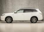 Mitsubishi Outlander 2.0 PHEV Deluxe 203Pk Automaat (SCHUIFD, Zwart, 4 cilinders, Wit, Bedrijf