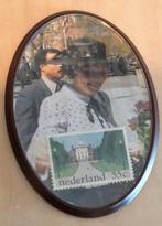 Schilderijtje met (koningin)Beatrix huis ten Bosch op zegel, Postzegels en Munten, Penningen en Medailles, Ophalen of Verzenden