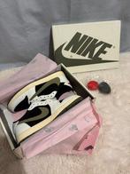 travis scott reverse mocha, Ophalen of Verzenden, Zo goed als nieuw, Bruin