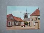 Hattem Stadspomp met molen de Fortuin/auto 1972, Verzamelen, Ansichtkaarten | Nederland, Verzenden, 1960 tot 1980, Gelopen, Gelderland