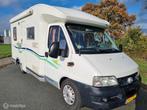Chausson WELCOME 55 Half-integraal 110PK ☆12V dakairco☆, Caravans en Kamperen, Koelkast, 6 tot 7 meter, Half-integraal, Chausson