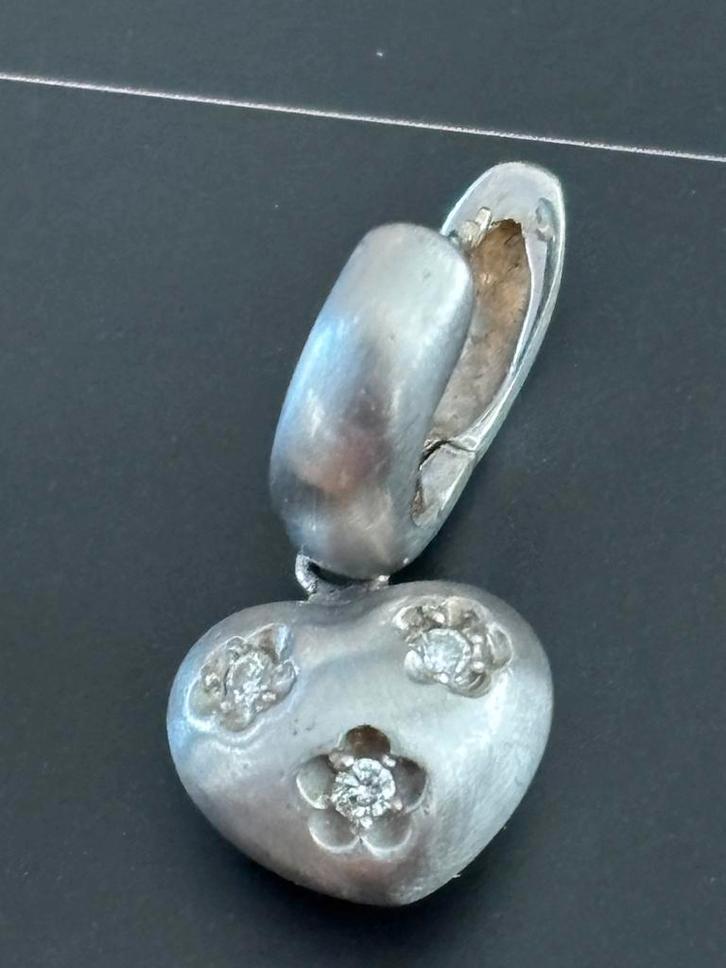 Witgouden gematteerde oorhangers met briljanten(certificaat), Sieraden, Tassen en Uiterlijk, Oorbellen, Zo goed als nieuw, Goud