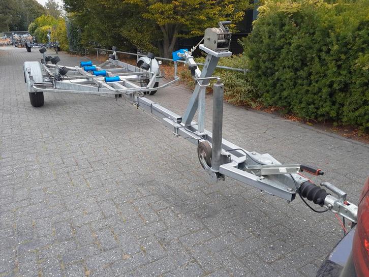 Kanteltrailer met nieuwe 1350 kg as, Watersport en Boten, Boottrailers, Nieuw, Minder dan 6 meter, Ophalen
