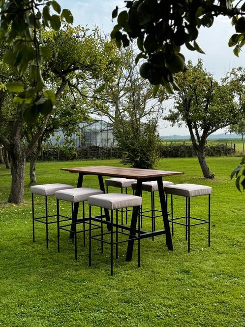Industriële hoge bartafel met 6 barkrukken voor buiten, Huis en Inrichting, Tafels | Statafels, Zo goed als nieuw, Ophalen