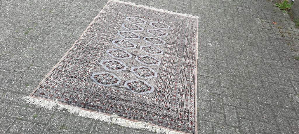 Antiek Perzisch vloerkleed., Ophalen