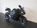 Yamaha YZF R3 ABS SUPER FRAAI! BLACK EDIT. (bj 2024), Bedrijf, Sport