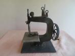 metalen miniatuur naaimachine, Antiek en Kunst, Antiek | Naaimachines, Ophalen of Verzenden