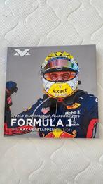 Formula 1 Max Verstappen edition Yearbook 2019, Verzamelen, Automerken, Motoren en Formule 1, Ophalen, Zo goed als nieuw, Formule 1