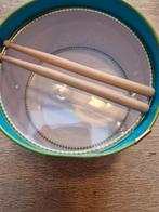 Leuke kindertrommel met stokken, Muziek en Instrumenten, Drumstellen en Slagwerk, Ophalen of Verzenden, Gebruikt, Overige merken