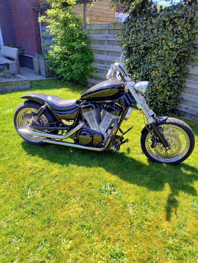 Suzuki Intruder 1400, Motoren, 2 cilinders, Particulier, Meer dan 35 kW, 1360 cc