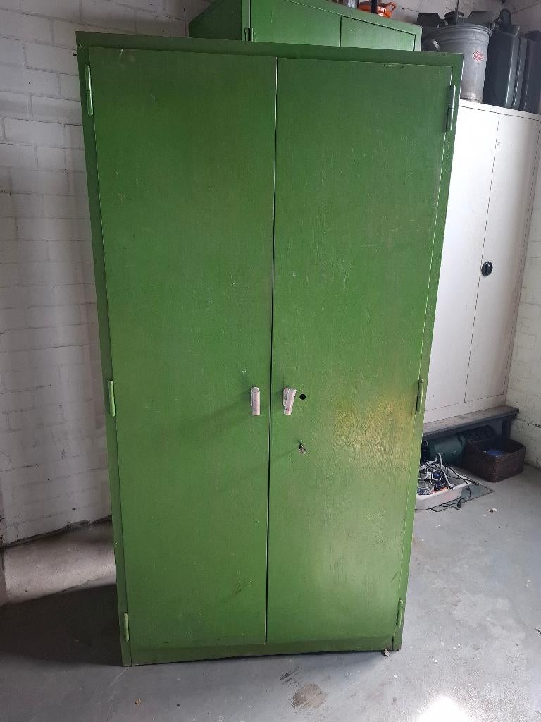 Stalen kast, Huis en Inrichting, Kasten | Roldeurkasten en Archiefkasten, Ophalen, Gebruikt, 50 tot 100 cm, Met slot