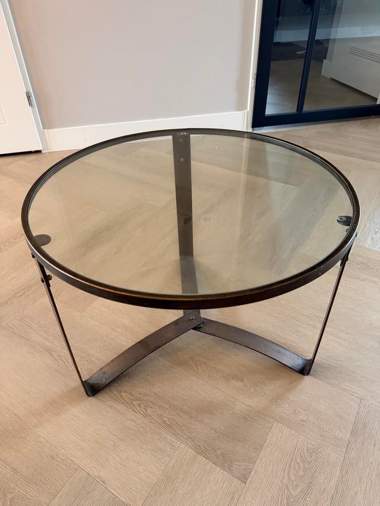 Salontafel met glazen blad en stalen onderstel, Huis en Inrichting, Tafels | Salontafels, Ophalen, Gebruikt, Rond, 50 tot 100 cm
