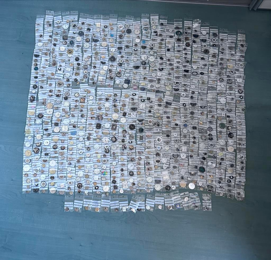 Kavel van 775 Quartz Uurwerken - Per Stuk Verpakt, Ophalen of Verzenden, Gebruikt