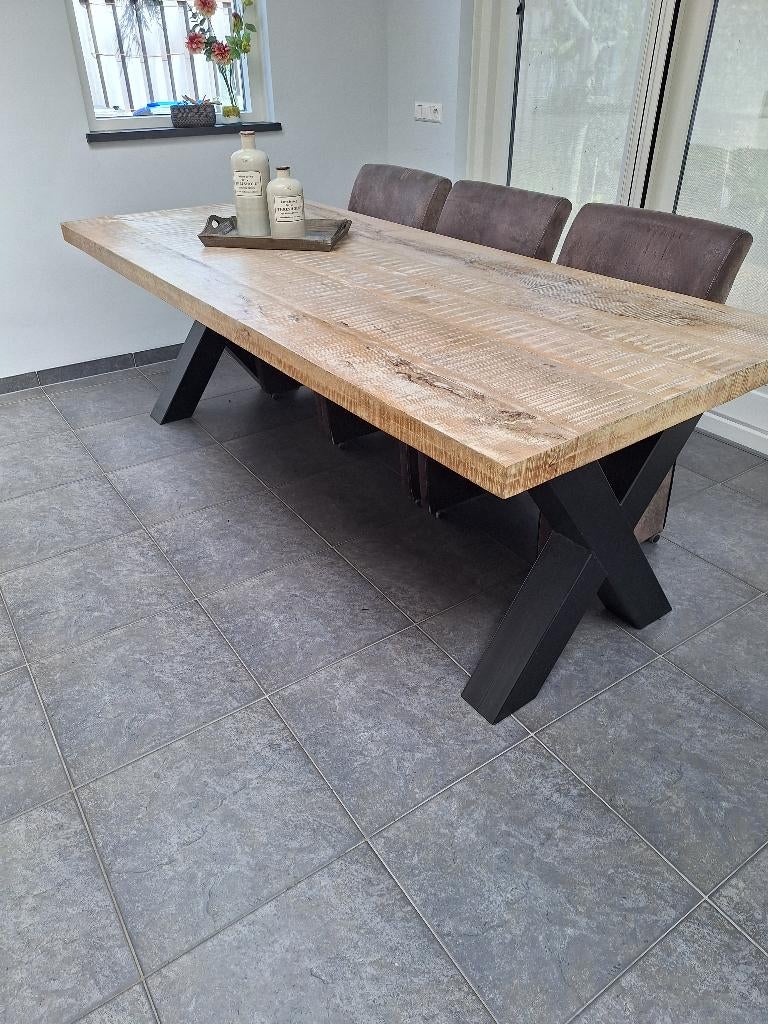 Eettafel mangohout 240x100 nieuwstaat, Huis en Inrichting, Tafels | Eettafels, Ophalen, Overige materialen, Onbekend, 50 tot 100 cm