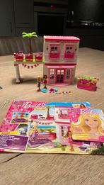 Mega Bloks Barbie Beach House met poppen en accessoires, Ophalen of Verzenden, Gebruikt, Meisje