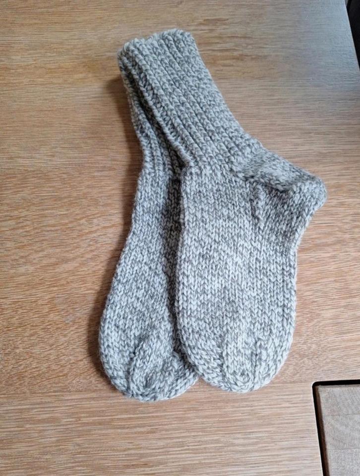 Handgebreide sokken,  maat 34/35, Kinderen en Baby's, Speelgoed | Buiten | Opblaasfiguren, Nieuw, Ophalen of Verzenden