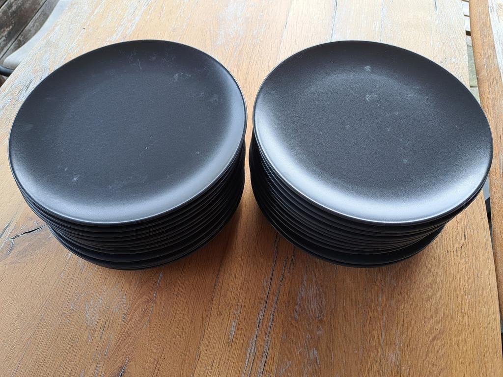 Borden "Färgklar" Ikea, Huis en Inrichting, Keuken | Servies, Ophalen, Gebruikt, Overige stijlen, Bord(en)