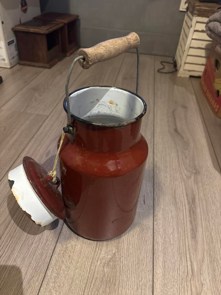 Vintage Melkkan Rood met Los Deksel - Decoratief, Ophalen