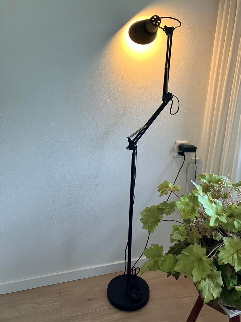 Staande lamp merkloos zwart, Ophalen, Zo goed als nieuw, 150 tot 200 cm