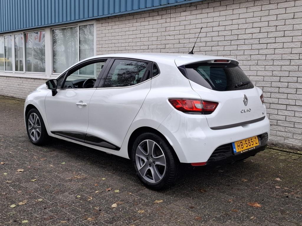 Renault Clio 0.9 TCe Night&Day Nw Distr/Nw Koppeling! ✅, 540 kg, Electronic Stability Program (ESP), Wit, Origineel Nederlands