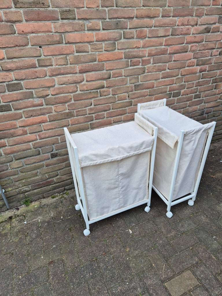 Wasmanden 2stuks met 2 vakken verrijdbaar in nieuwstaat IKEA, Ophalen, Overige typen, 50 tot 100 cm, Zo goed als nieuw