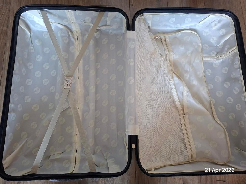 10 euro for pick up Groene middelgrote koffer, Ophalen of Verzenden