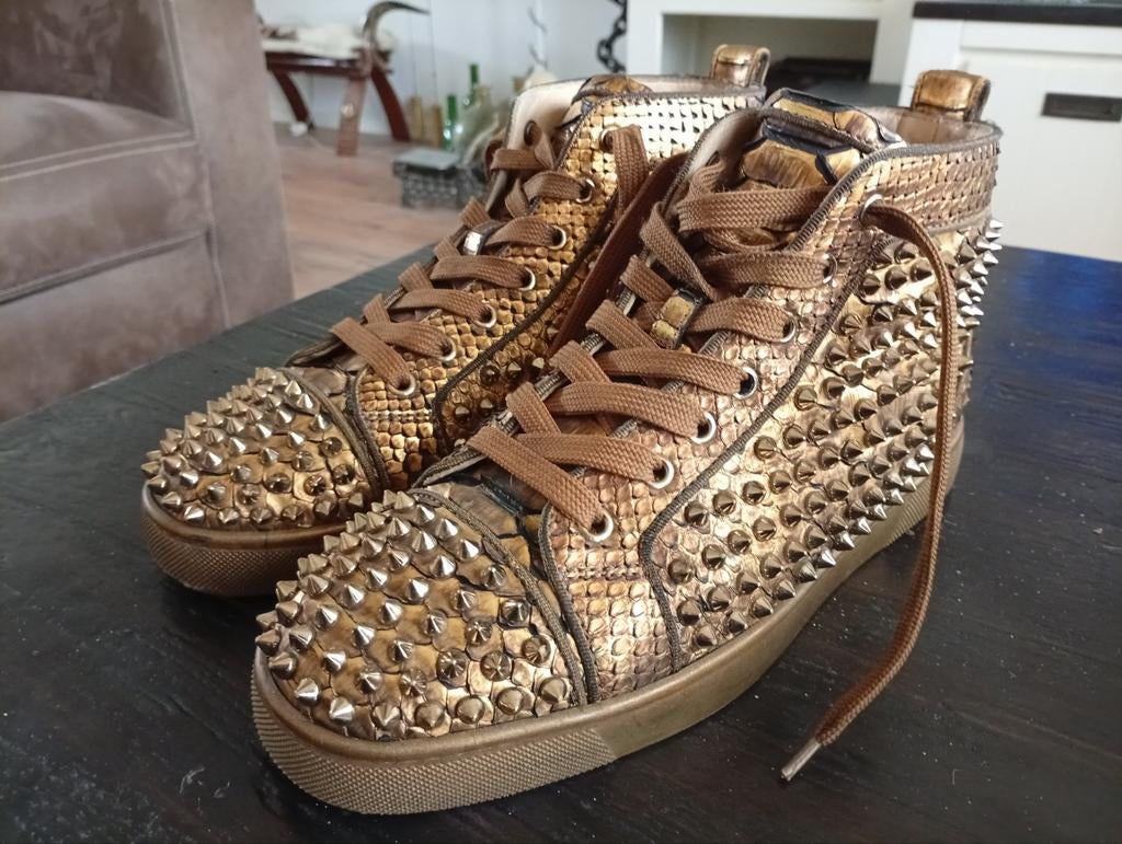 Christian Louboutin Python Spikes Sneakers 39.5, Kleding | Dames, Schoenen, Gedragen, Sneakers of Gympen, Bruin, Ophalen of Verzenden