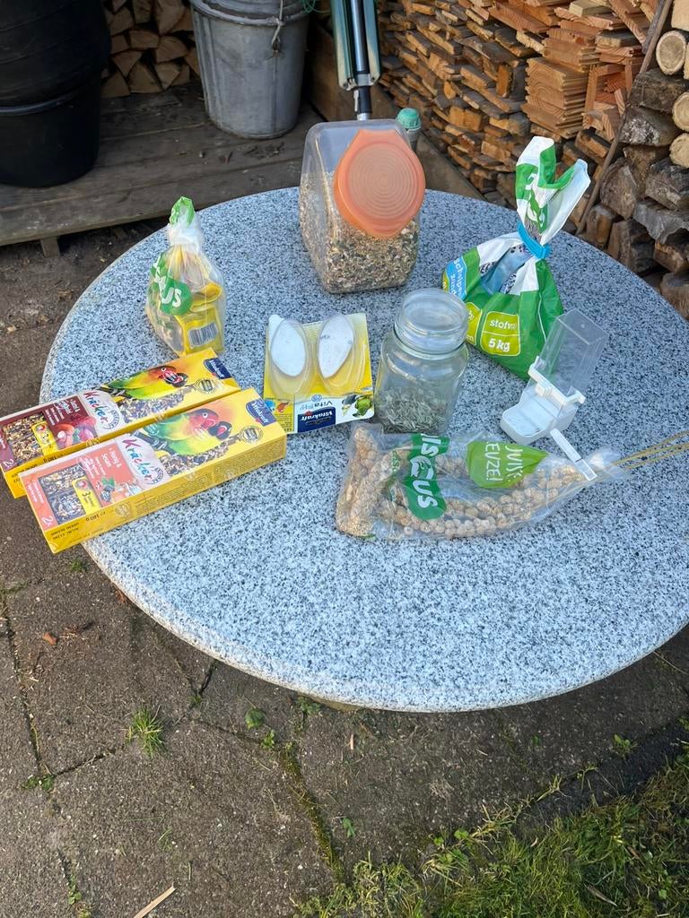Vogelvoer en meer…, Meerdere dieren