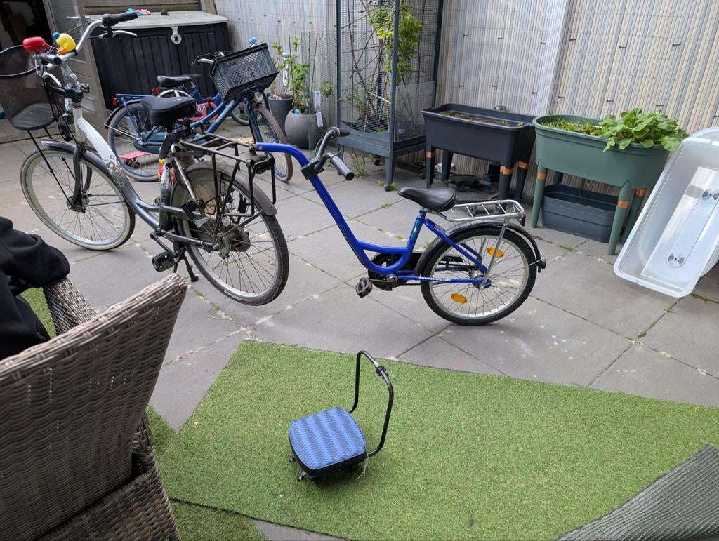 Gratis kinder aanhangfiets, Fietsen en Brommers, Fietsaccessoires | Aanhangers en Karren, Ophalen, Gebruikt, Aanhangfiets