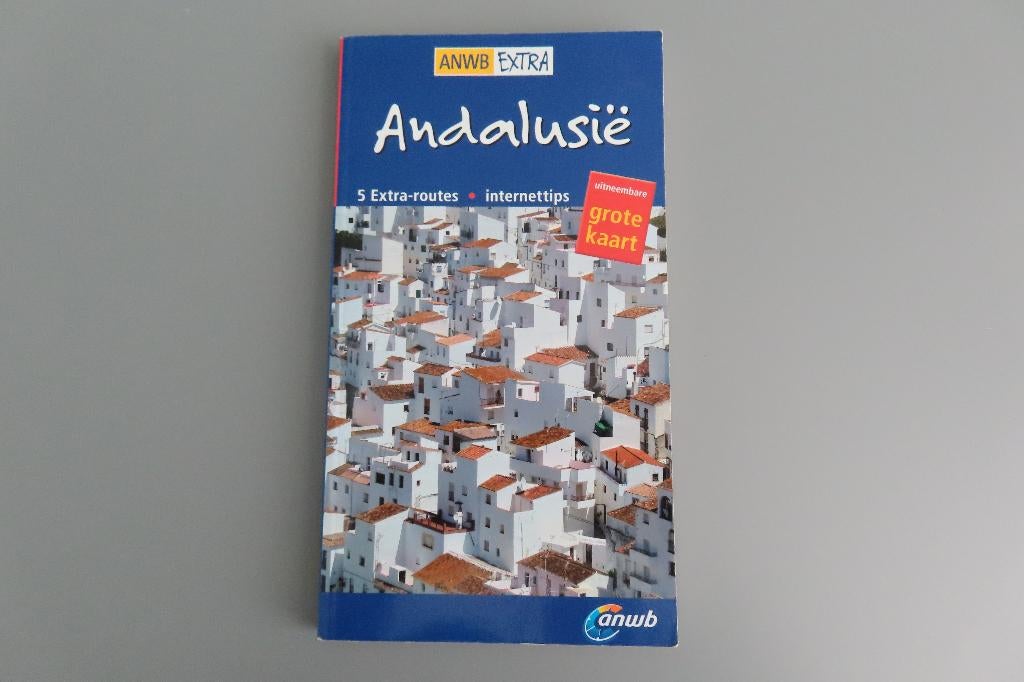 Andalusië - met uitneembare kaart, Europa, Ophalen of Verzenden, Zo goed als nieuw, Reisgids of -boek