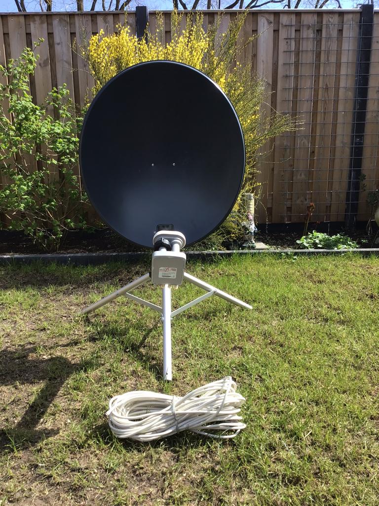 Complete set sattaliet ontvanger, schotel diameter 66 cm, Ophalen of Verzenden, Zo goed als nieuw, Overige merken