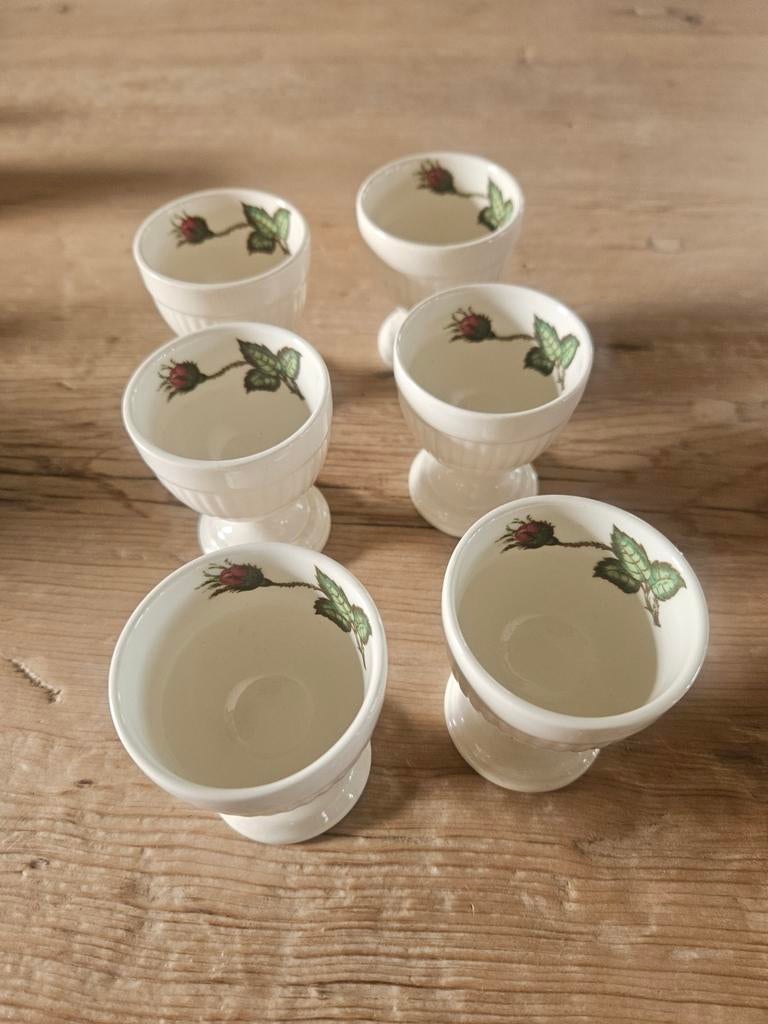 6 Wedgwood Moss Rose eierdopjes, Ophalen of Verzenden