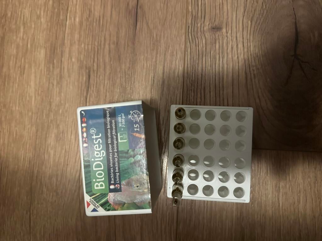 Biodigest (bacterien voor zeeaquarium), Ophalen of Verzenden, Zo goed als nieuw