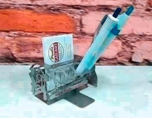 V8 motorblok Pennenhouder Visitiekaartjes buro bureau gadget, Diversen, Bureau-accessoires, Ophalen of Verzenden