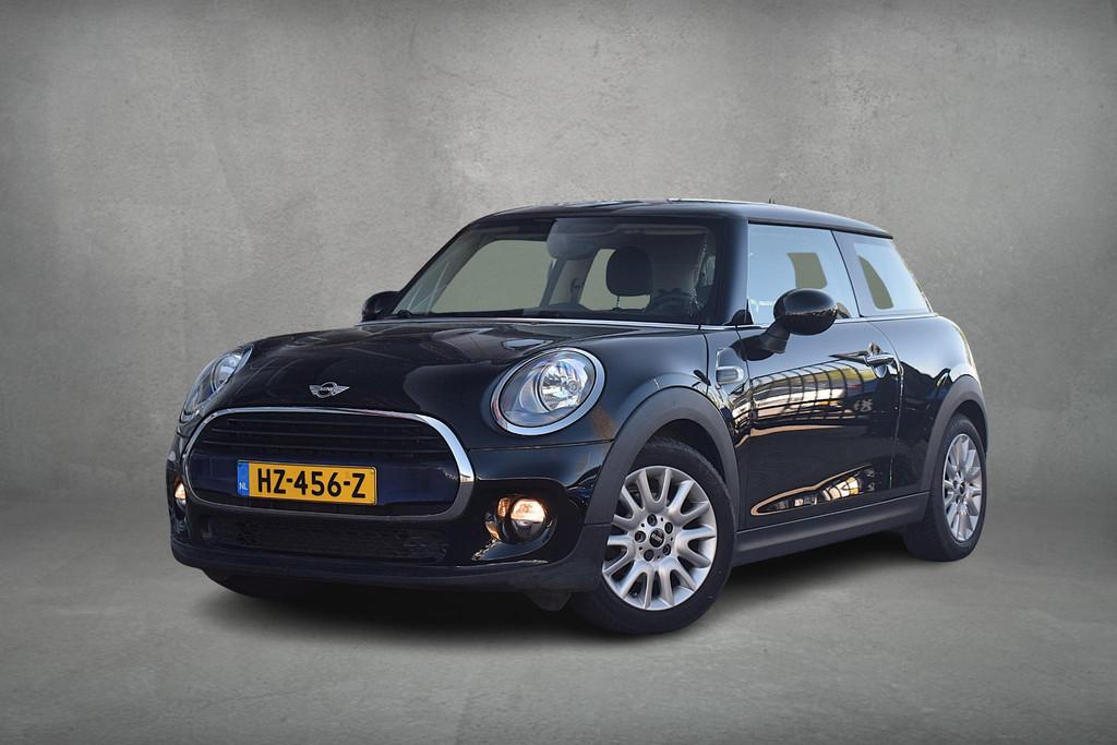 Mini Mini 1.5 Cooper Business | Airco | Cruise | Navi | Lich, Auto's, Gebruikt, 4 stoelen, Origineel Nederlands, Bedrijf