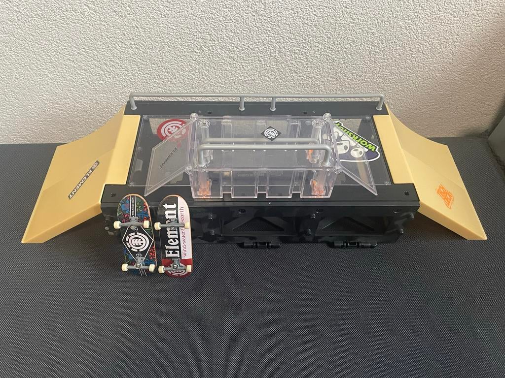 Tech Deck set met 2 fingerboards - perfecte staat, origineel, Sport en Fitness, Skateboarden, Ophalen of Verzenden, Zo goed als nieuw