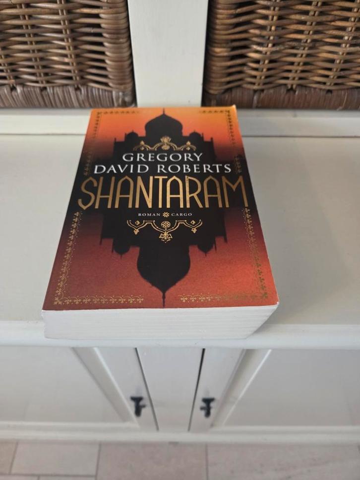 G.D. Roberts - Shantaram, Boeken, Literatuur, Gelezen, Ophalen of Verzenden