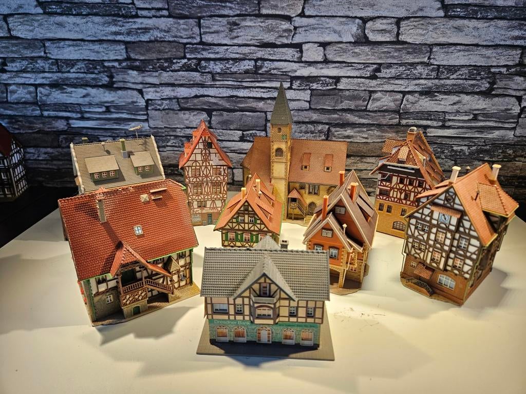 Dorp Duitse woningen vakwerkhuizen N spoor modeltrein 1:160, Overige merken, Gebruikt, Gelijkstroom of Wisselstroom, Brug, Tunnel of Gebouw