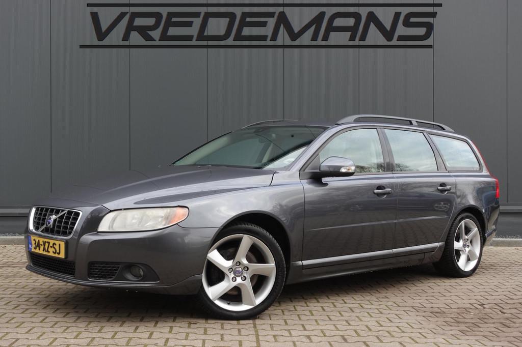 Volvo V70 2.4 D5 Momentum, Auto's, Volvo, Gebruikt, Beige, 2000 kg, Diesel
