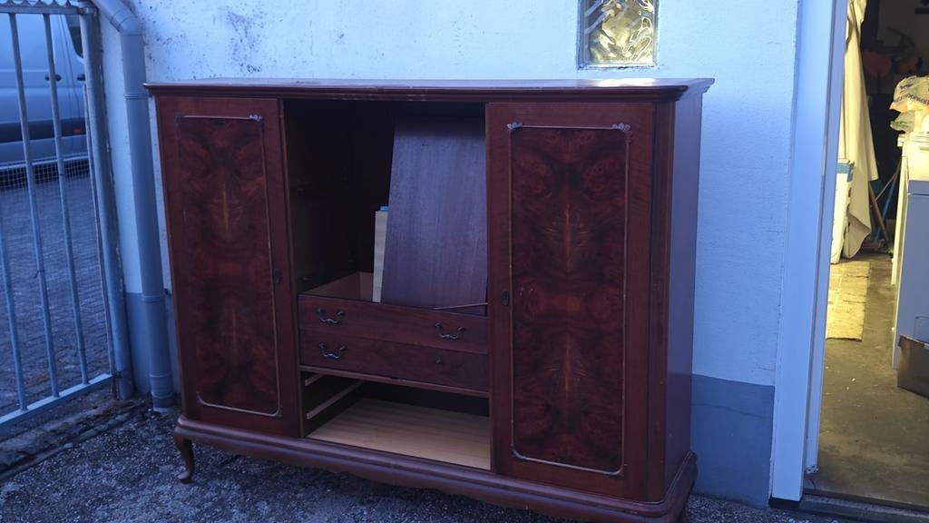 Kast gratis, Ophalen