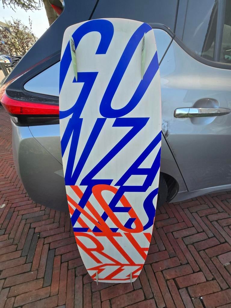 North Gonzales Kiteboard 2014 (130/38)Perfect voor beginners, Watersport en Boten, Kitesurfen, Gebruikt, Twintip, Kiteboard, Ophalen of Verzenden