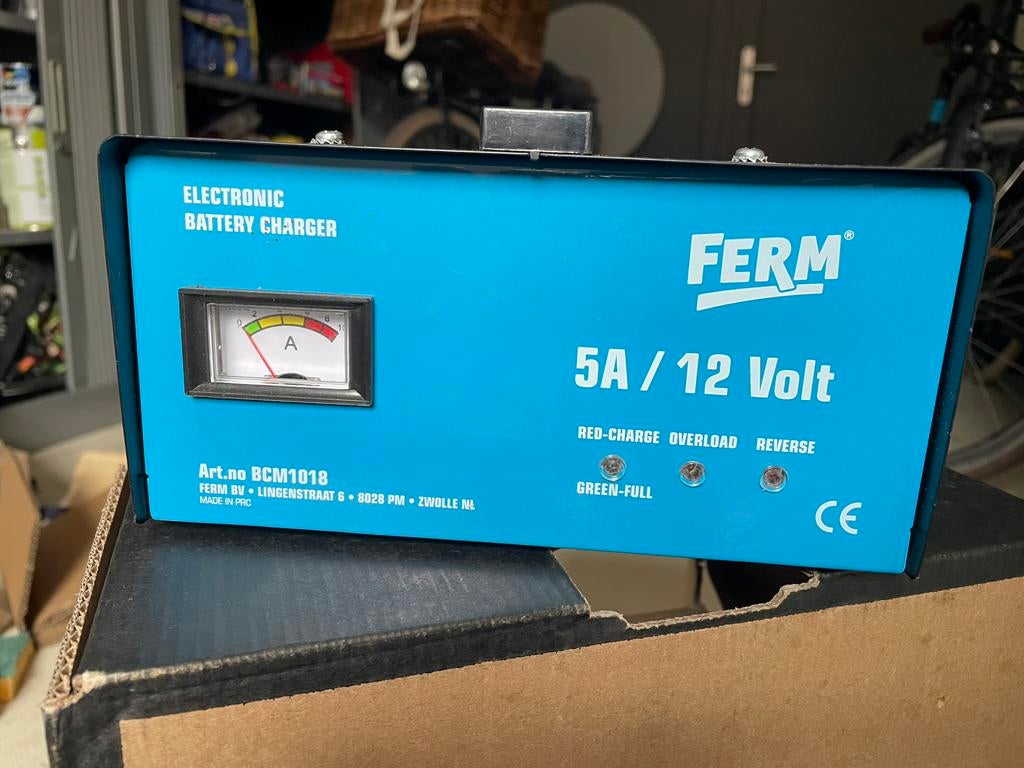 Acculader, Auto-onderdelen, Accu's en Toebehoren, Ophalen of Verzenden, Gebruikt